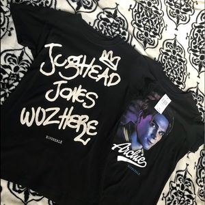 2 Riverdale t shirts.